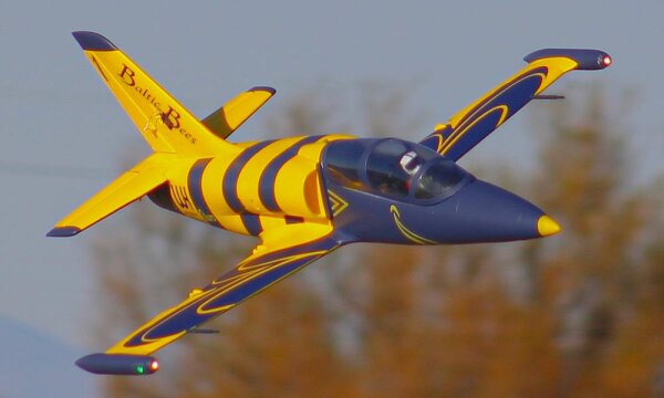 FlyFans L-39 EPO 860mm blau/gelb 4s PNP